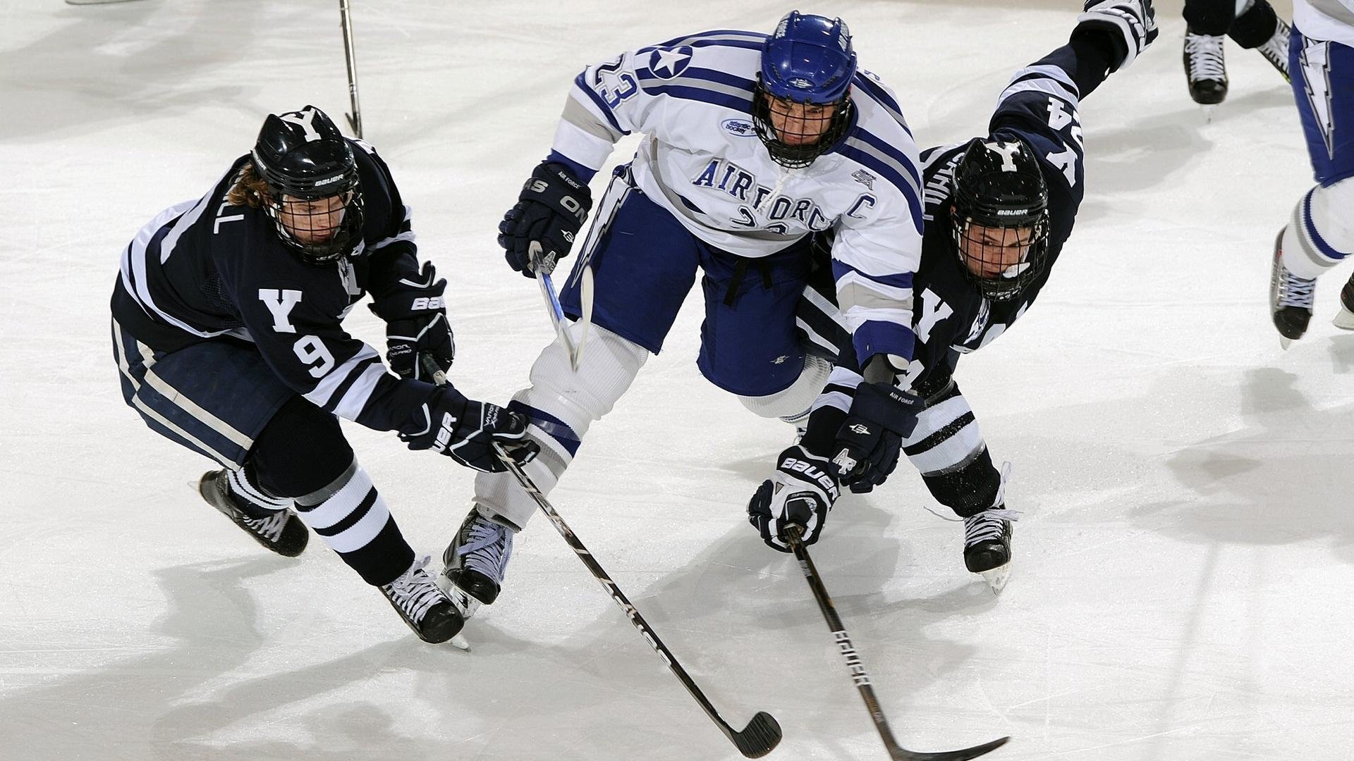 F1街道赛之夜，库里用三分雨为城市加冕